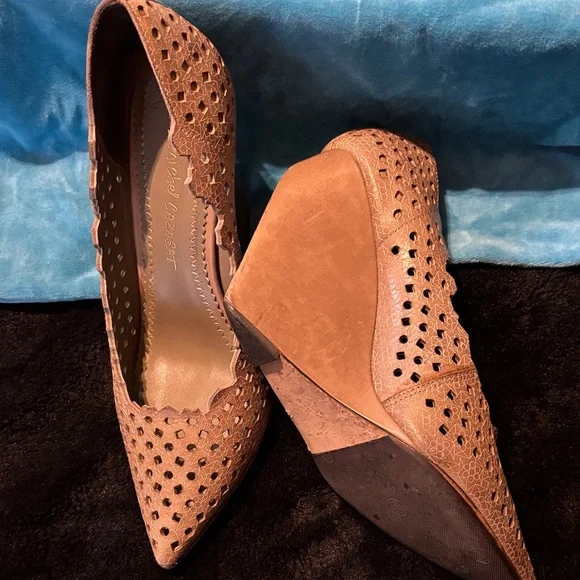 Jean-Michel Cazabat Tan Women's Heels - Picture 4 of 4